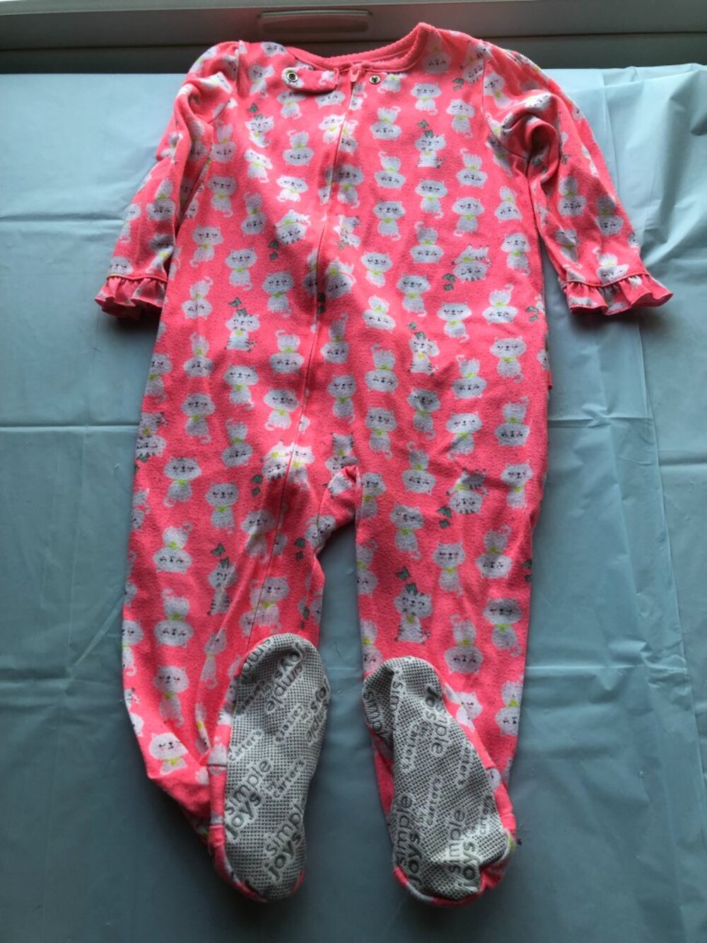 Carter's 24-months Footie Pajamas; Pink w/cats; Like new condition; Comfy